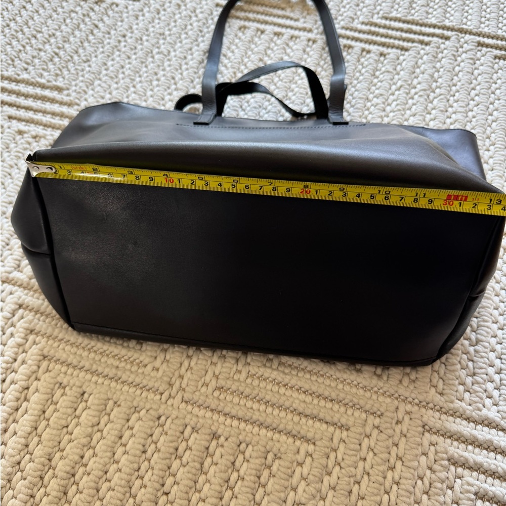 Madewell Sleek Black Leather Large Tote Bag - Picture 7 of 9